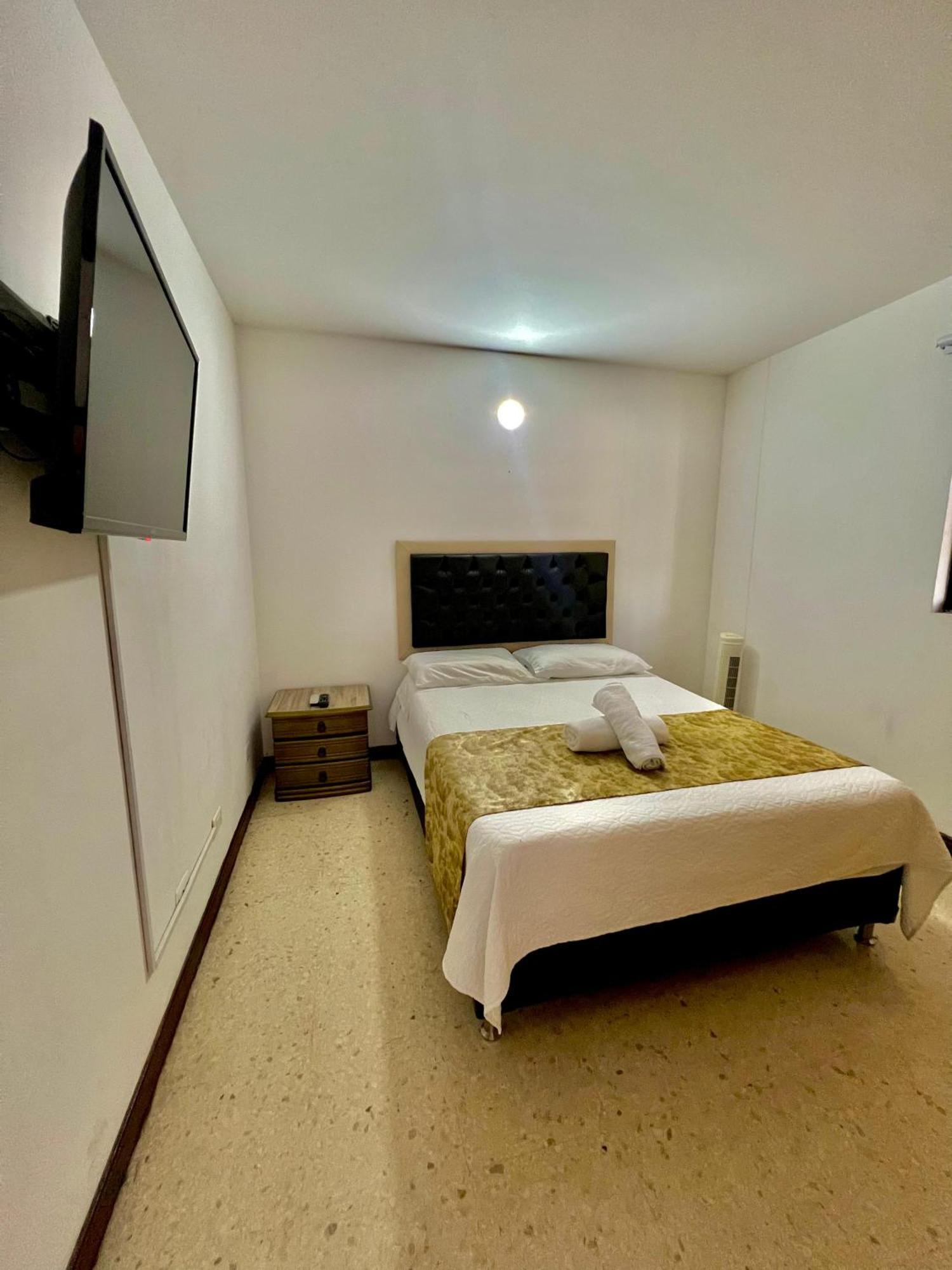 מדיין Hotel Torre Primavera מראה חיצוני תמונה