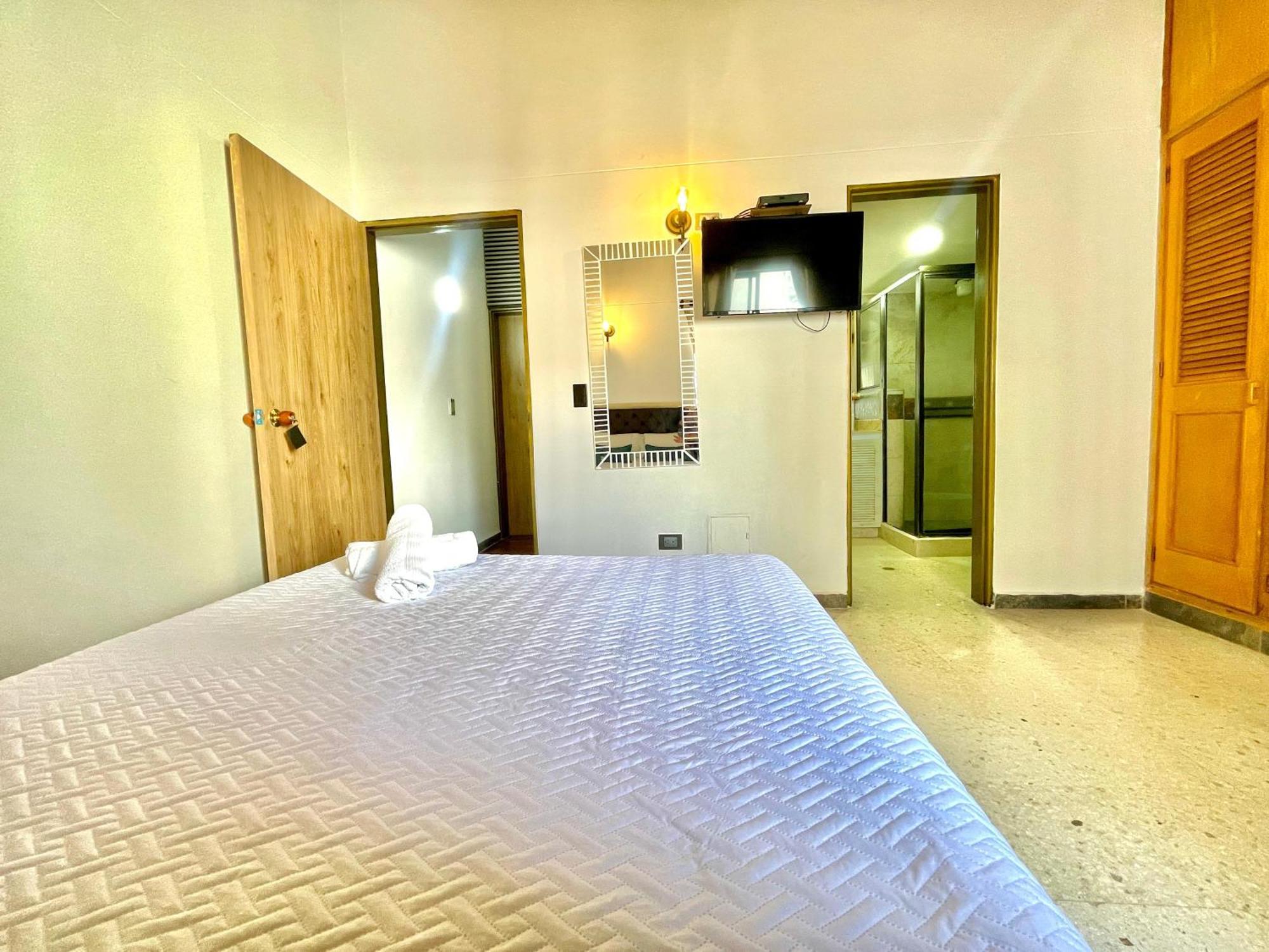 מדיין Hotel Torre Primavera מראה חיצוני תמונה