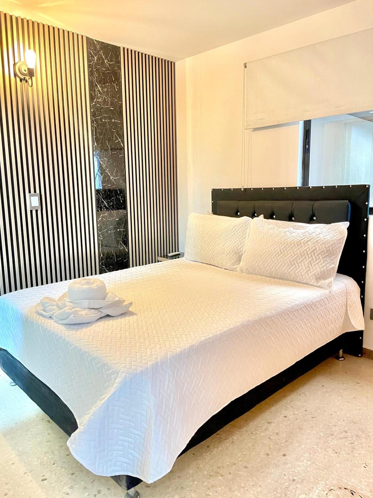 מדיין Hotel Torre Primavera מראה חיצוני תמונה