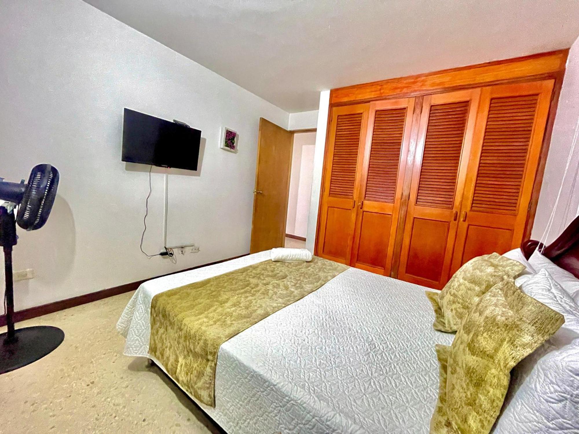 מדיין Hotel Torre Primavera מראה חיצוני תמונה