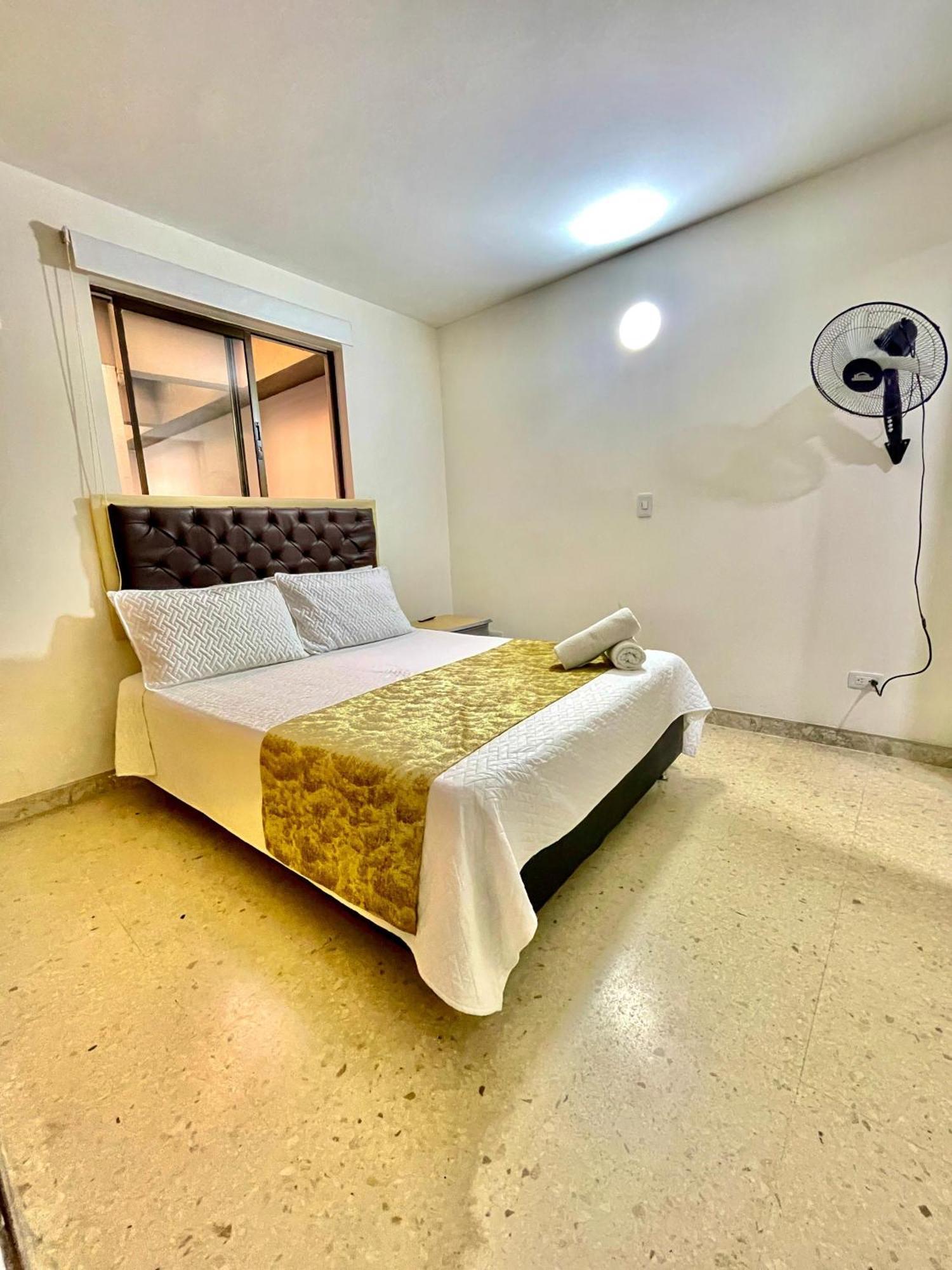 מדיין Hotel Torre Primavera מראה חיצוני תמונה